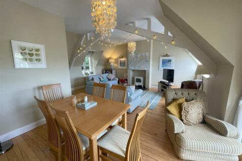 sitting room 4.jpg