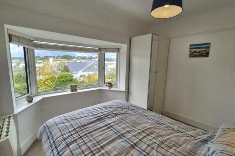 Bedroom One.jpg