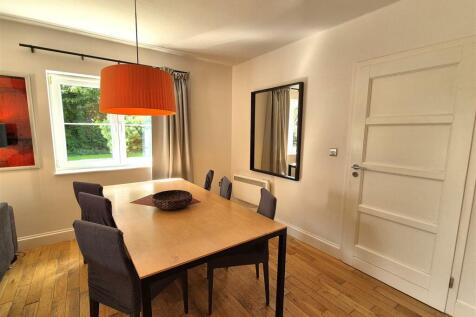 Dining area.jpg
