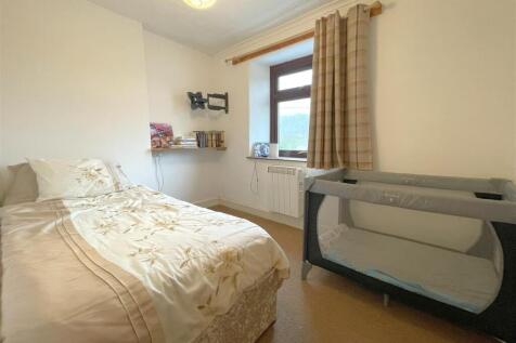 bedroom two .jpg