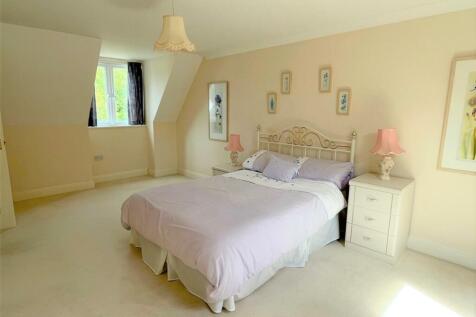 principal bedroom.jpg