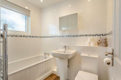 Bath and shower room