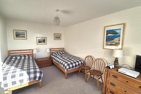 Twin room.jpg
