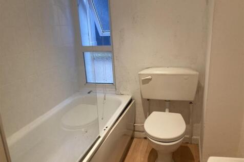 Bathroom.jpg