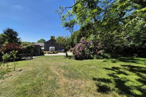 garden and outside space.jpg