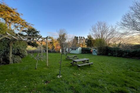 Rear garden .jpg