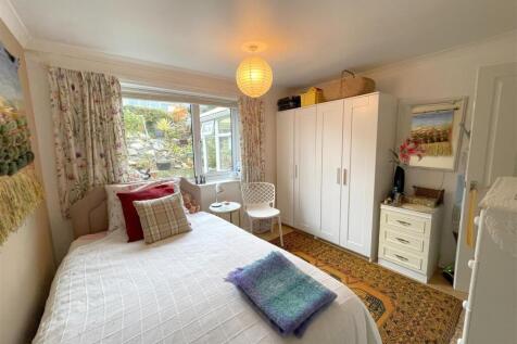 bedroom two .jpg