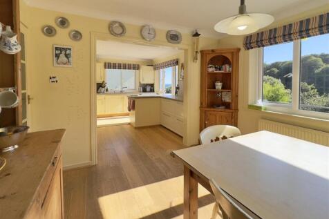 breakfast kitchen.jpg