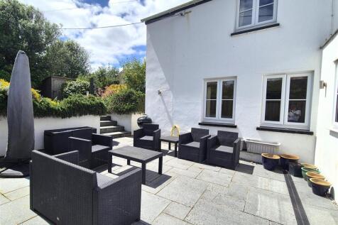 Seating area.jpg