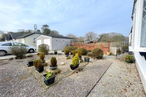 Front garden .jpg