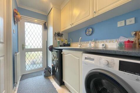utility room .jpg