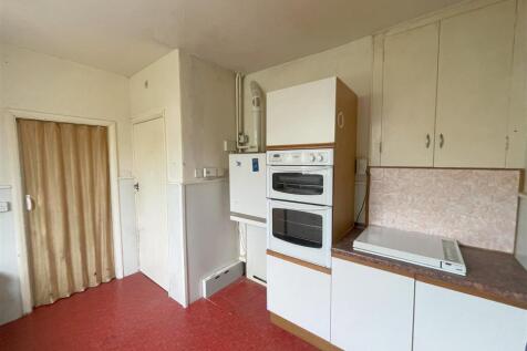 kitchen 2.jpg