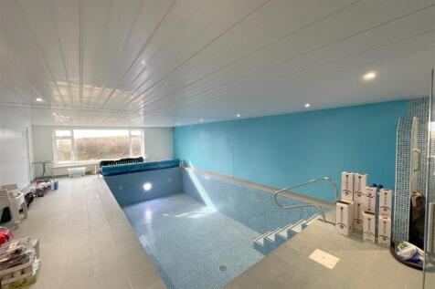 pool 4.jpg