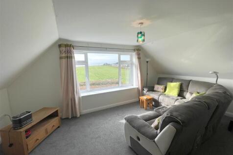 annexe sitting room 2.jpg