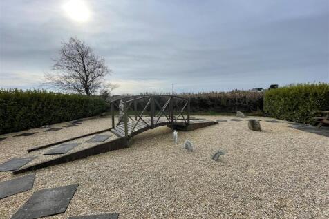garden .jpg