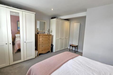 2nd Bedroom (3).jpg