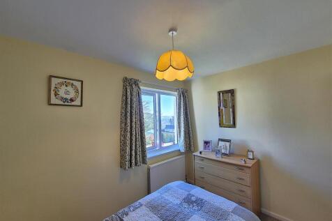 bedroom 3 (2).jpg