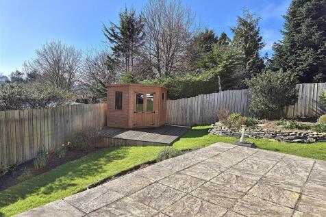 Rear garden and summerhouse.jpg