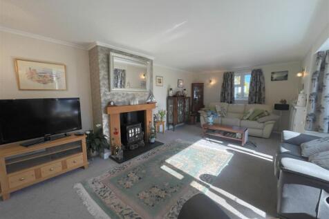 sitting room 4.jpg