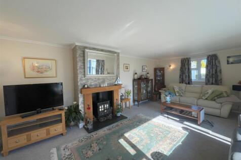 sitting room.jpg