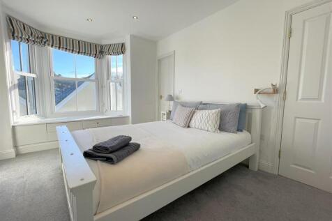 Bedroom two.jpg
