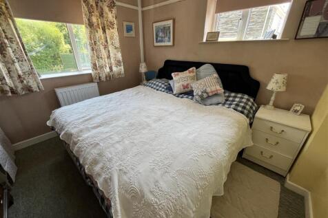 bed 1.JPG