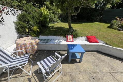 rear garden.JPG