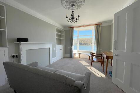 sitting room .jpg
