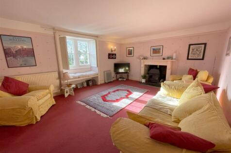 sitting room .jpg