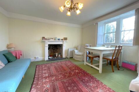 drawing room .jpg