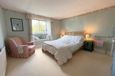 Bedroom two.jpg