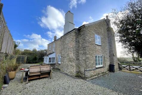 Rear Garden 2.jpg