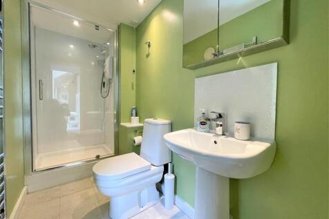 Shower room.JPG