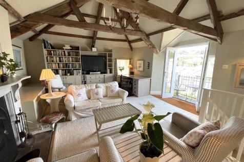 sitting room.JPG