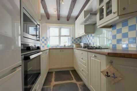 kitchen 3.jpg