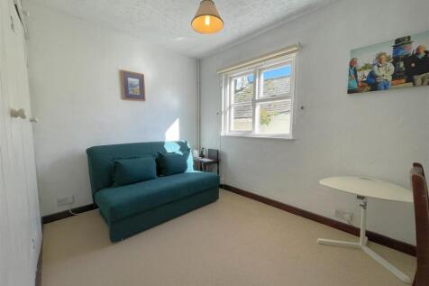 bedroom two .jpg
