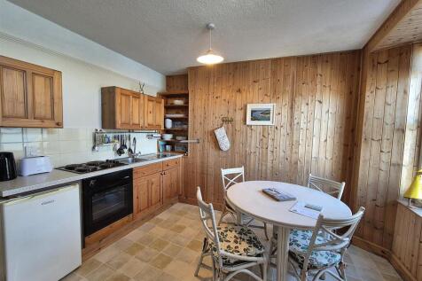 Kitchen dining room