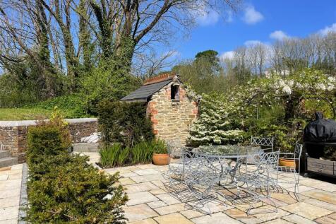 patio and potting shed.jpeg