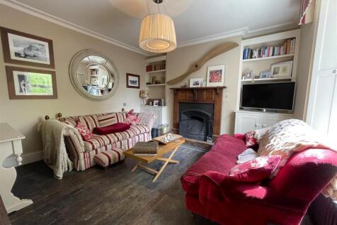 sitting room 2.jpeg