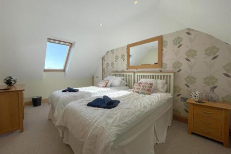 Bedroom two.jpg