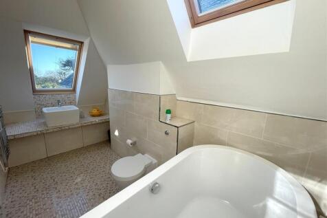 ensuite 2.jpg