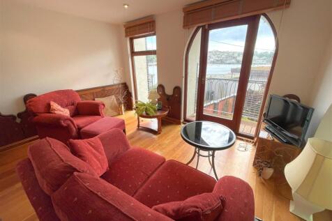 Sitting room 2.jpg