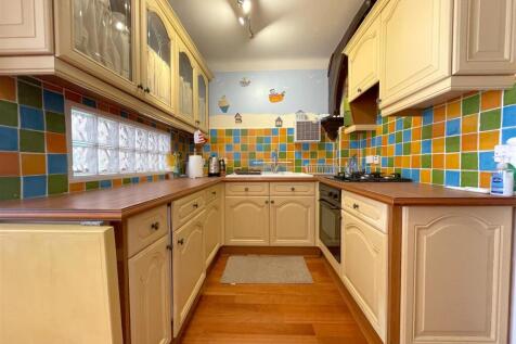 Kitchen.jpg
