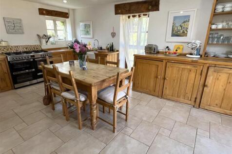 kitchen 3.JPG