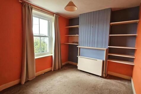 Front bedroom.jpg