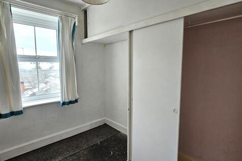 Third bedroom.jpg