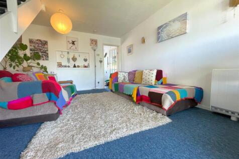 sitting room 2.jpg