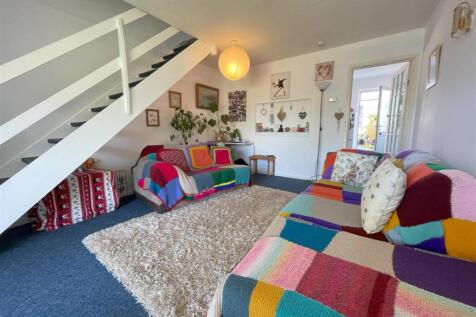 sitting room 3.jpg