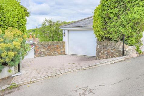 Garage and parking.jpg