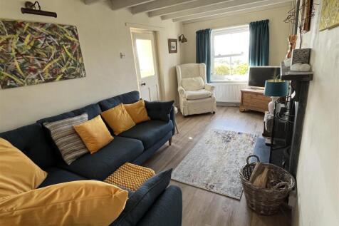 sitting room.JPG